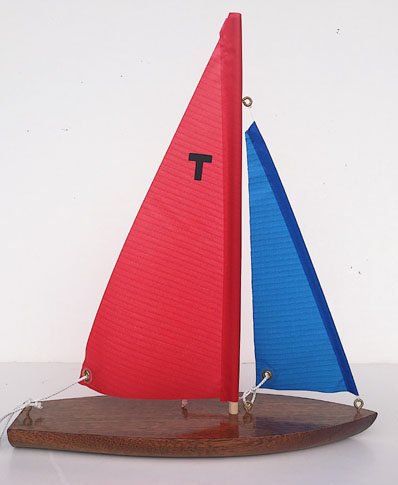T10 Sailboat